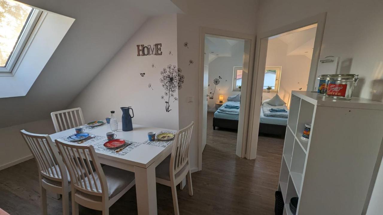 Helle Wohnung Mit Zwei Schlafzimmern Eching  エクステリア 写真