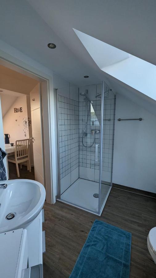 Helle Wohnung Mit Zwei Schlafzimmern Eching  エクステリア 写真